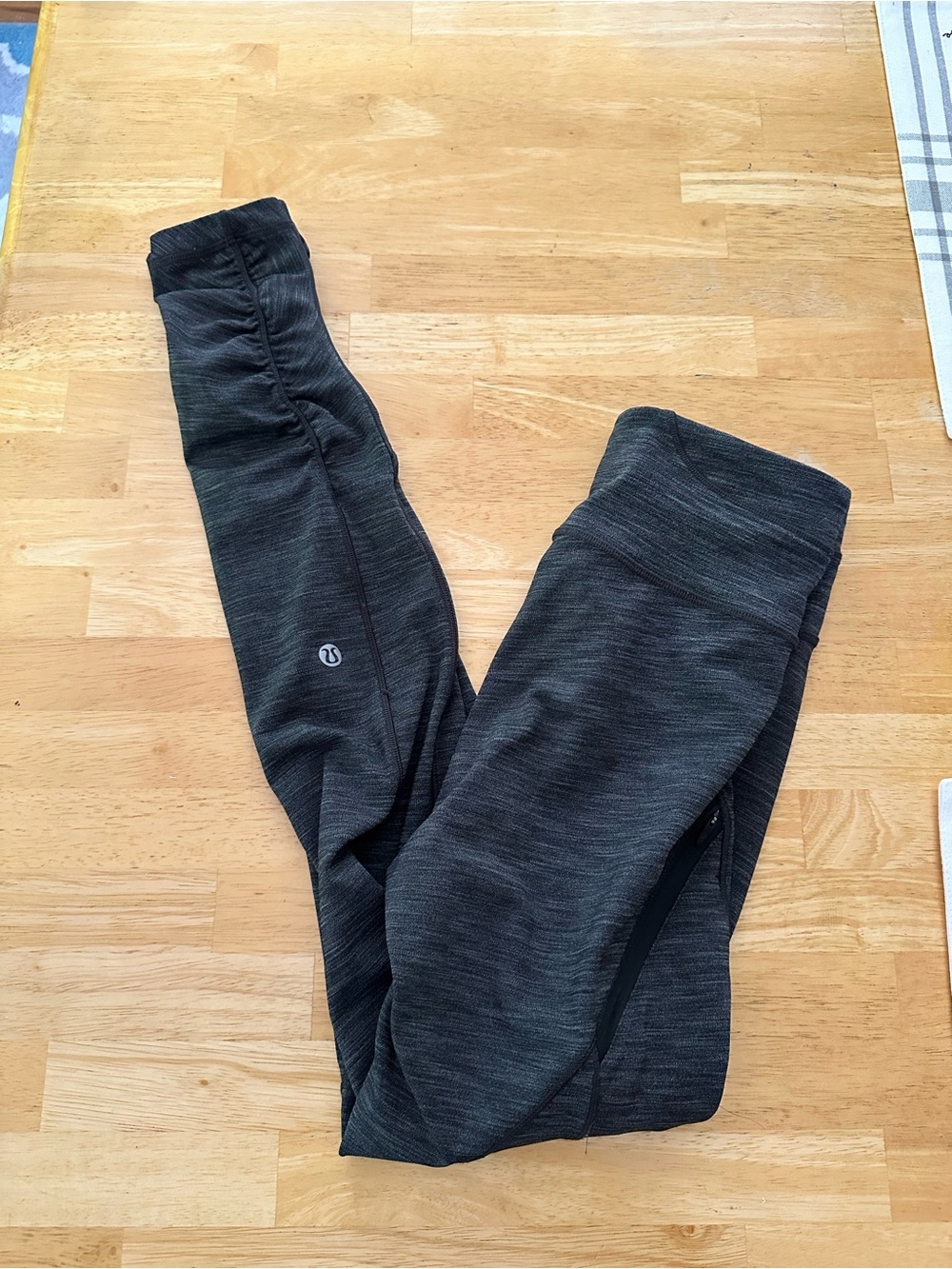 Lululemon leggings size 2